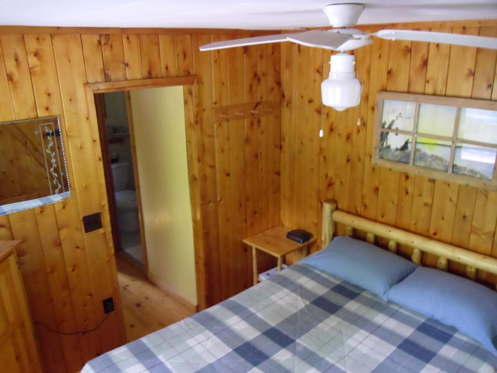 Peacock Villa Motel Tobermory Phòng bức ảnh