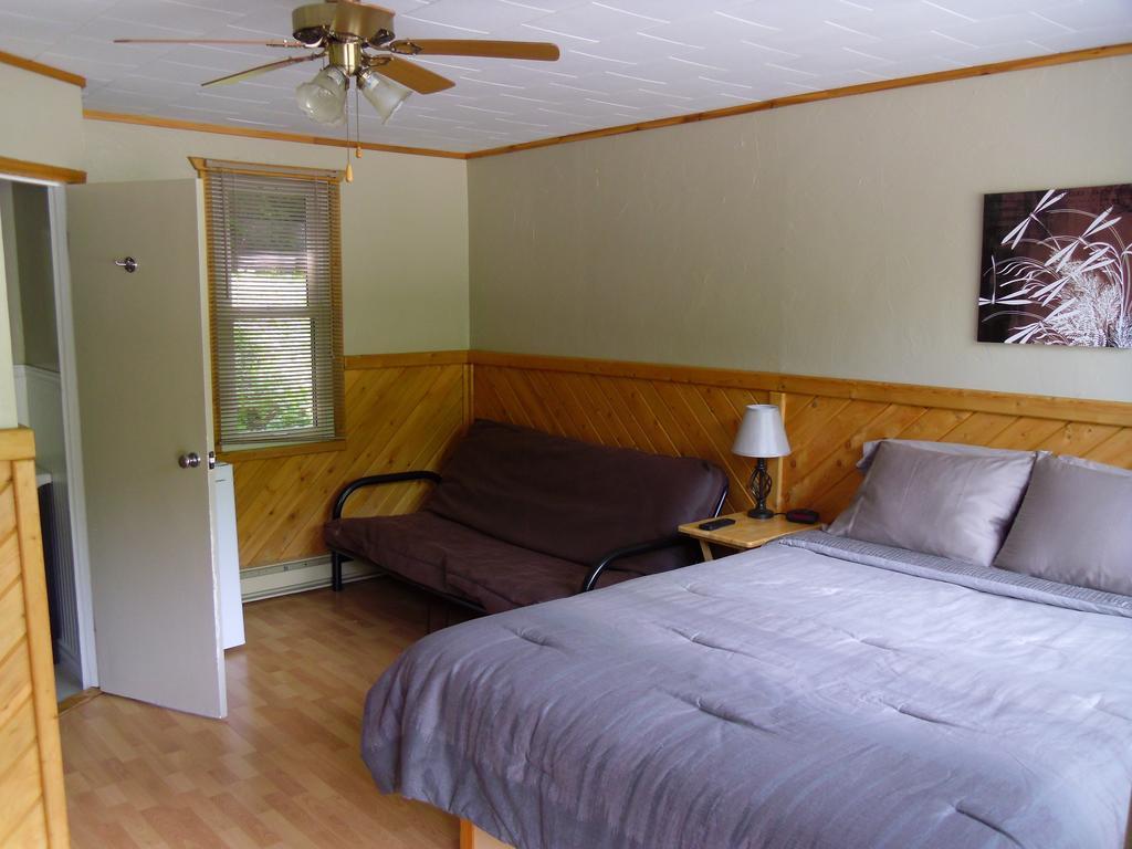Peacock Villa Motel Tobermory Phòng bức ảnh
